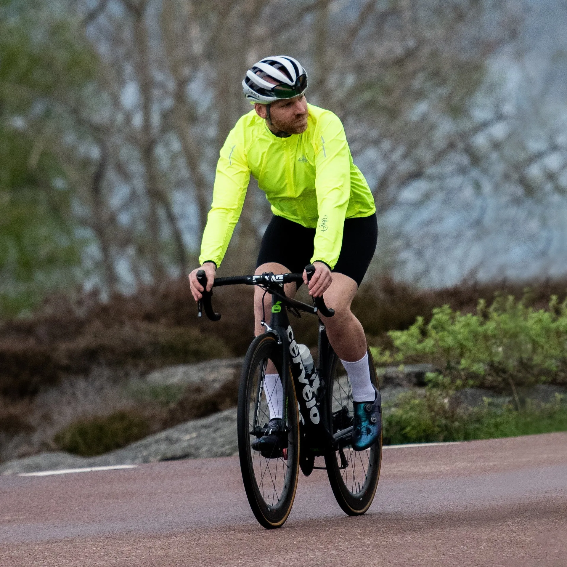 Treriksrset Yellow Men's Cycling WInd/Pack Jacket for Men